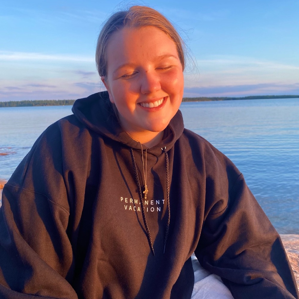 Meet your Posher, Emma